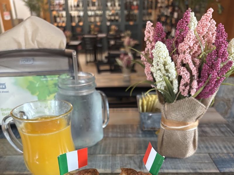 Roma Bakery & Cafe food